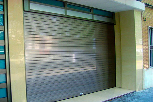 Instalación de persianas de locales comerciales